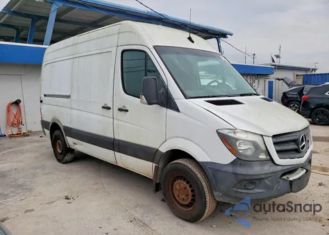 2017 Mercedes-Benz Sprinter 2500 из США, поврежденный, VIN WD3PE7CD6HP565499